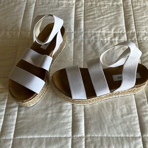 Steve Madden Platform Kimmie Sandle